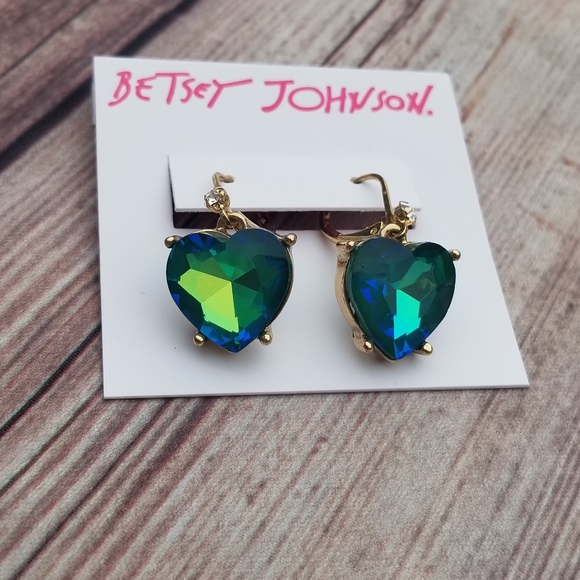 Betsey Johnson Jewelry - Betsey Johnson Irredecent Heart Dangles